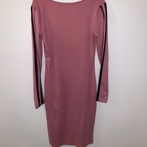 Long sleeved pink bodycon dress